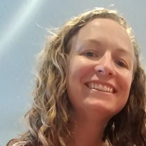 Meet your Posher, Evie